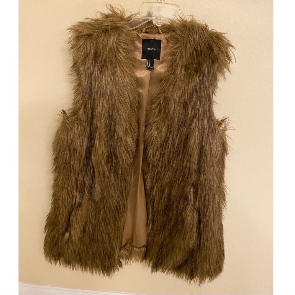 Forever21 Fur Vest! Great Condition.